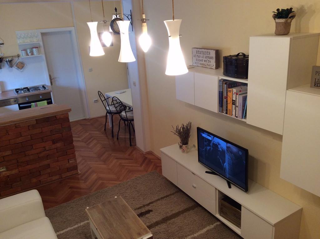 Apartment Satus โปดสตรานา ภายนอก รูปภาพ
