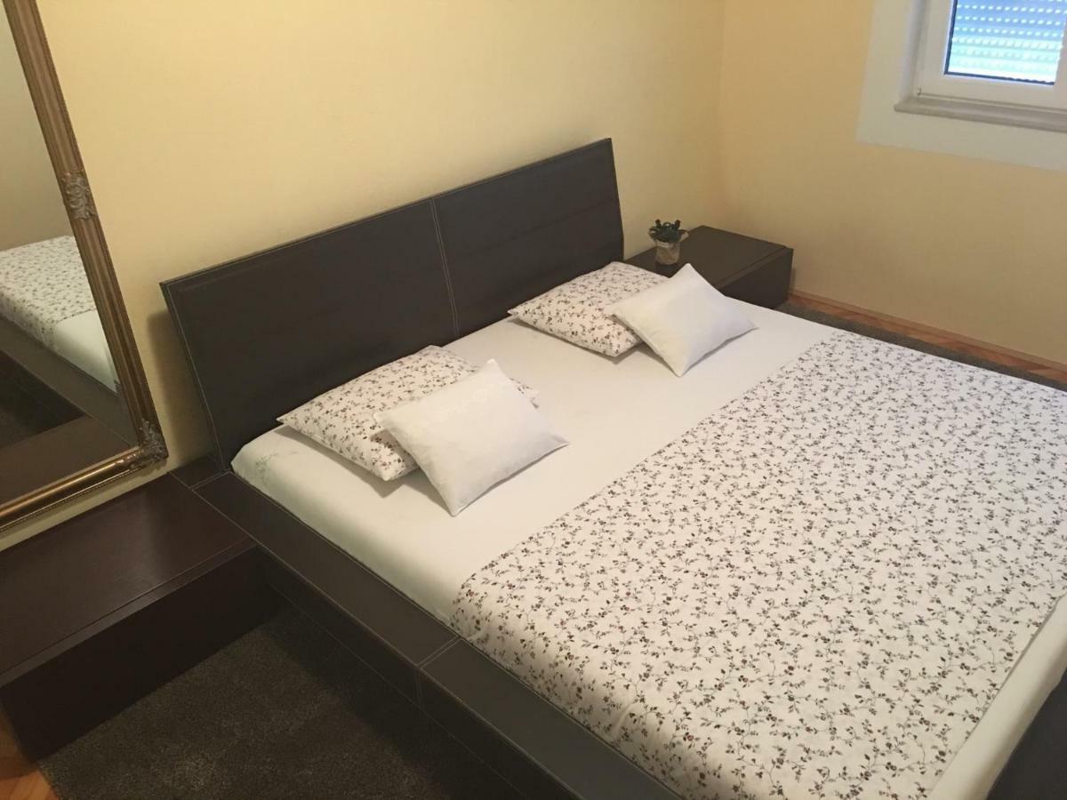 Apartment Satus โปดสตรานา ภายนอก รูปภาพ